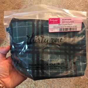New Thirty One Gifts Mini Zipper Pouch